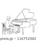 グランドピアノを演奏する人 116752082