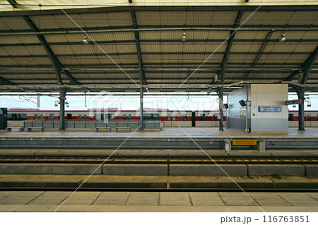 the station platform in Bangkok.. 116763851