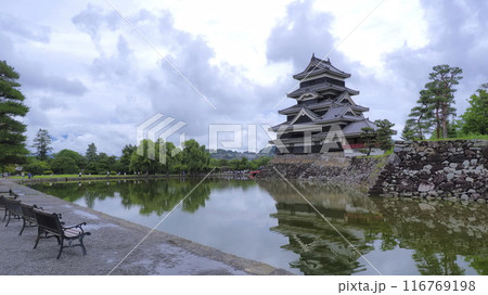 松本城天守閣(夏曇天)9 松本城天守閣(夏曇天)9 116769198