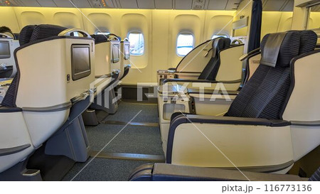 飛行機 飛行機 116773136