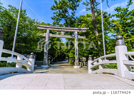 日本の寒川都市景観　相模國一之宮 寒川神社など望む＝令和6年7月21日 116774424