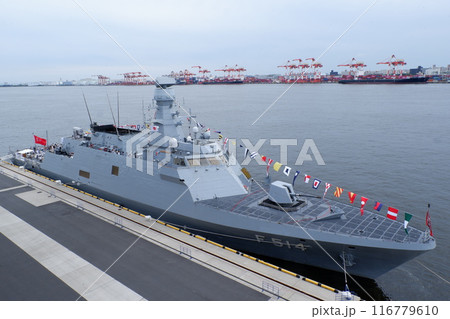 晴海で一般公開されたトルコ海軍軍艦クナルアダ 116779610