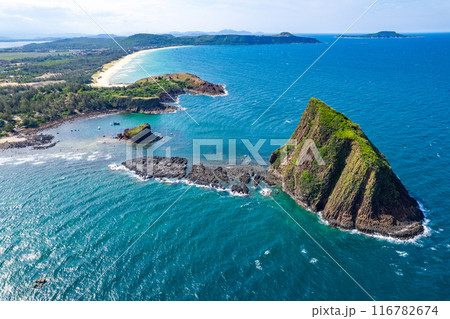 Aerial view of Hon yen island and fishing boat, in Phu Yen, Vietnam 116782674