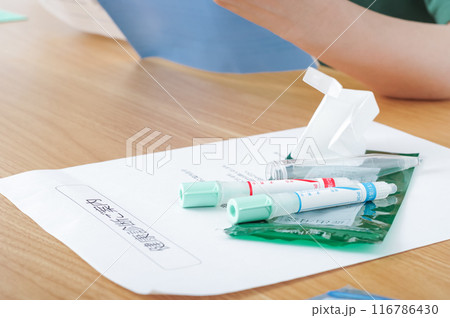 健康診断で使用する検査キット 健康診断で使用する検査キット 116786430