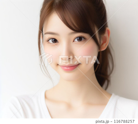 白いTシャツの美女 白いTシャツの美女 116788257