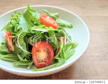 水菜とトマトのサラダ③ 水菜とトマトのサラダ③ 116788611