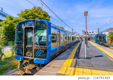 日本の寒川都市景観 JR相模線 倉見駅や電車・後部車両、ワンマン・橋本行きなどを望む=令和6年7月 日本の寒川都市景観 JR相模線 倉見駅や電車・後部車両、ワンマン・橋本行きなどを望む=令和6年7月 116791365