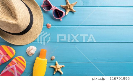 夏の青い麦わら帽子とサングラス 116791996