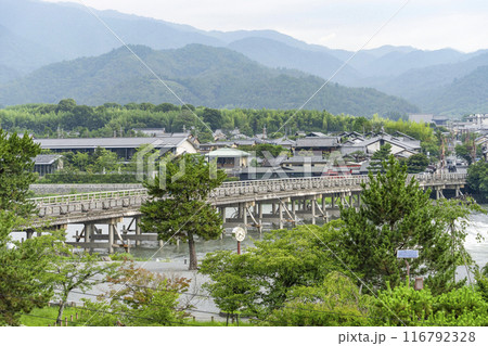 渡月橋　朝の様子 116792328