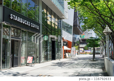 名古屋市　中区　栄　広小路通　JPR名古屋栄ビル前　STARBUCKS COFFEE 116792633