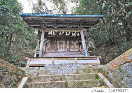 福岡県行橋市沓尾の龍日賣神社本殿 福岡県行橋市沓尾の龍日賣神社本殿 116793174