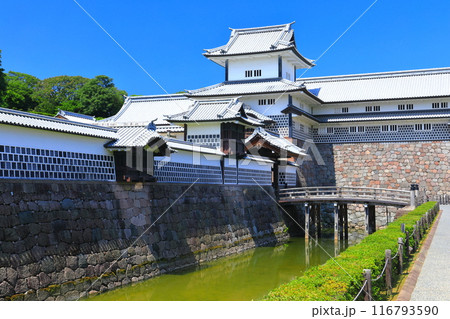 【石川県】快晴の金沢城(橋爪門続櫓) 【石川県】快晴の金沢城(橋爪門続櫓) 116793590