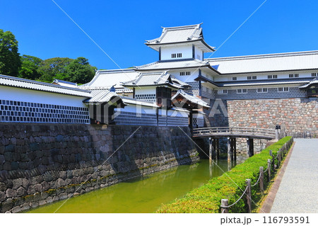 【石川県】快晴の金沢城（橋爪門続櫓） 116793591