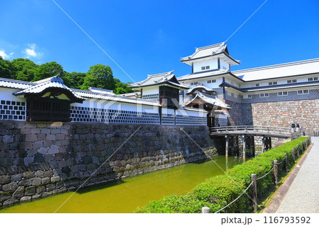 【石川県】快晴の金沢城（橋爪門続櫓） 116793592