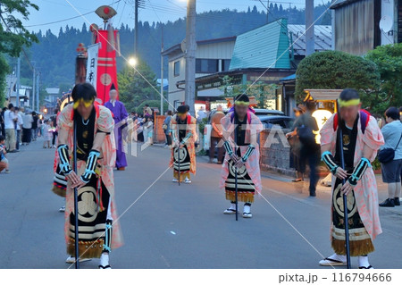 綴子神社例大祭 宵宮 出陣行列 綴子神社例大祭 宵宮 出陣行列 116794666