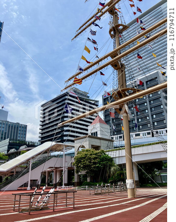 竹芝桟橋のマスト_竹芝桟橋中央広場_ゆりかもめ竹芝駅前 竹芝桟橋のマスト_竹芝桟橋中央広場_ゆりかもめ竹芝駅前 116794711