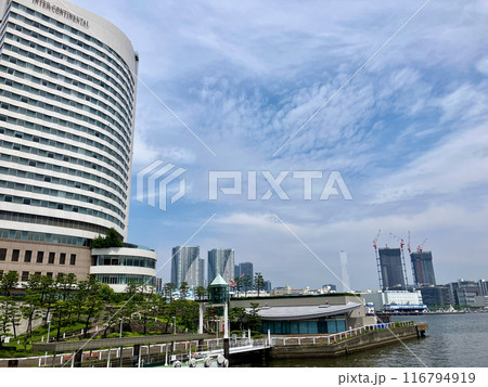 東京湾_竹芝客船ターミナル_日の出埠頭側から眺める竹芝小型船発着所 東京湾_竹芝客船ターミナル_日の出埠頭側から眺める竹芝小型船発着所 116794919