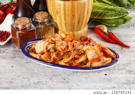 Korean cuisine fermented cabbage kimchi 116795242
