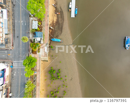 Top view harbor and boats 116797391