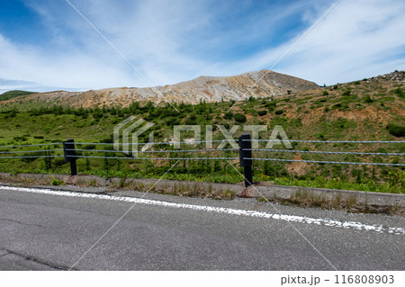 志賀草津高原ルートから見る草津白根山 116808903