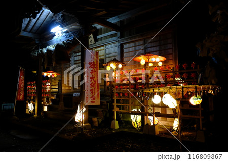 夜の三朝神社 116809867
