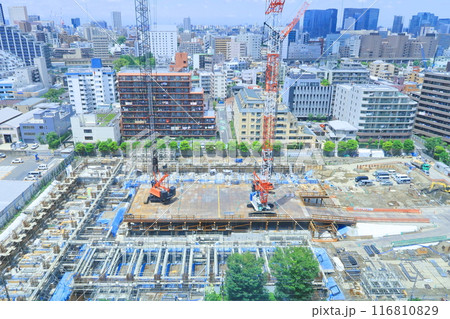 高層マンション建築現場 116810829