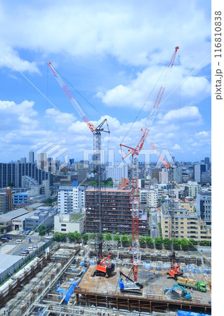 高層マンション建築現場 116810838