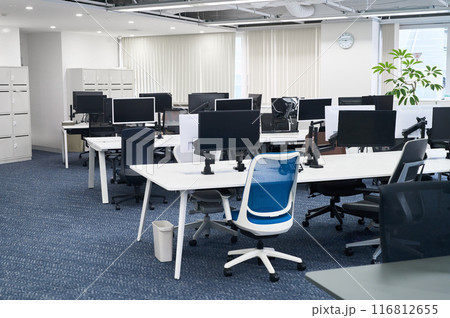 誰もいないオフィス 116812655