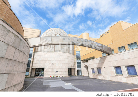 北海道釧路市　晴天の釧路市立博物館 116813703