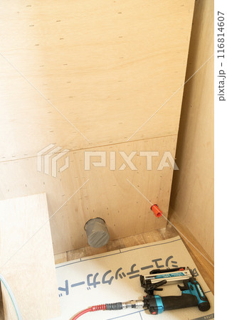 内装工事 トイレ配管 内装工事 トイレ配管 116814607