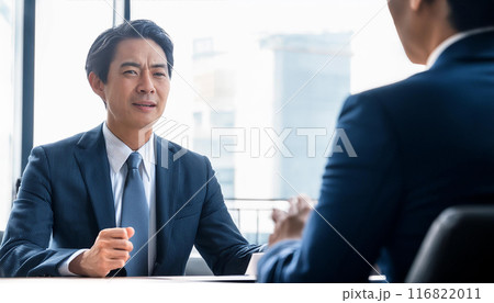 オフィスでの面談イメージ（AI生成画像） 116822011