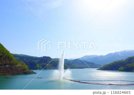 寒河江ダム　月山湖　大噴水　月山　西川町 116824665