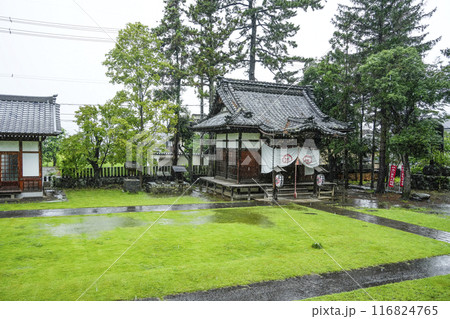 雨の八日堂 信濃国分寺 大黒天堂 雨の八日堂 信濃国分寺 大黒天堂 116824765