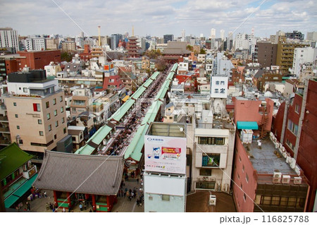 浅草、仲見世通り 116825788