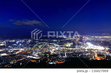 【福岡県】北九州市の夜景（皿倉山展望台） 116827009