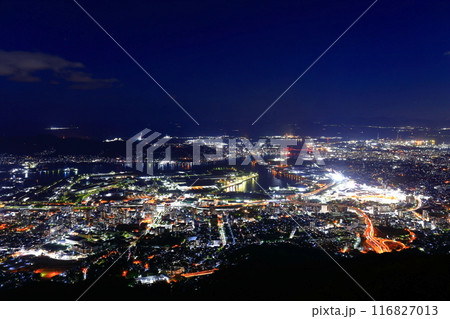 【福岡県】北九州市の夜景（皿倉山展望台） 116827013