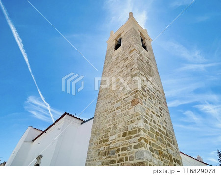 White houses and narrow streets in Loule, Algarve, Portugal 116829078