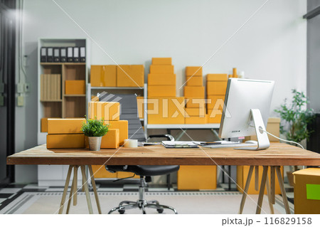 Work online seller place concept 116829158