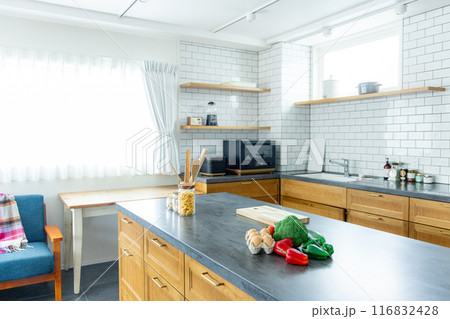 お洒落なキッチン 116832428