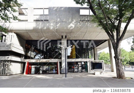朝の東京文化会館 朝の東京文化会館 116838078