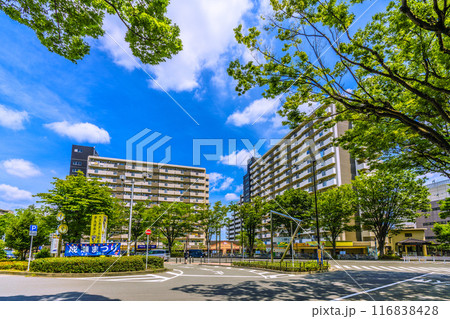 日本の東京都市景観　7月。町田市のJR横浜線 成瀬駅前などを望む＝21日 116838428