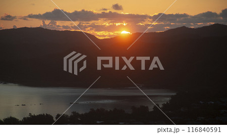 日の出前の前の奄美の東の空 116840591