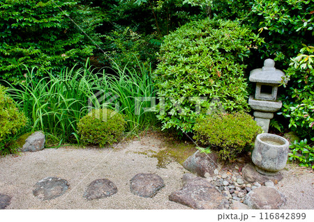 松江藩主の墓所　月照時の茶室　 116842899