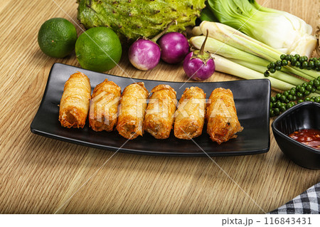 Vietnamese cuisine fried spring roll Vietnamese cuisine fried spring roll 116843431