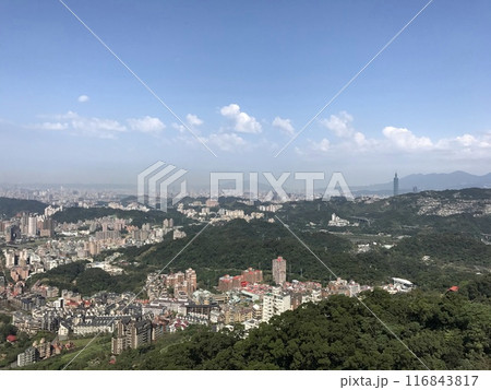 猫空ロープウェイより街をのぞむ 116843817