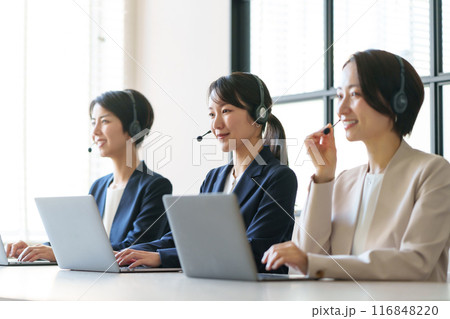 女性 オペレーター 女性 オペレーター 116848220