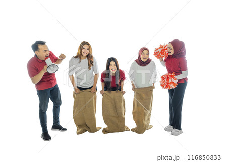 A group of people are playing a game of sack race 116850833