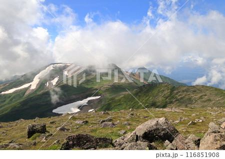夏の大雪山 北鎮岳山頂からの眺め 比布岳 愛別岳 鋸岳 安足間岳 夏の大雪山 北鎮岳山頂からの眺め 比布岳 愛別岳 鋸岳 安足間岳 116851908