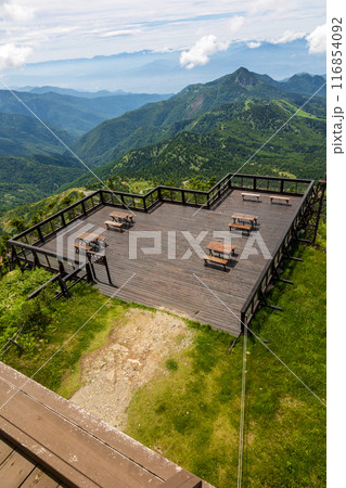 夏の志賀高原 横手山山頂展望台  夏の志賀高原 横手山山頂展望台  116854092
