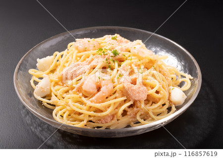 イカと海老の冷やし明太クリームパスタ 116857619